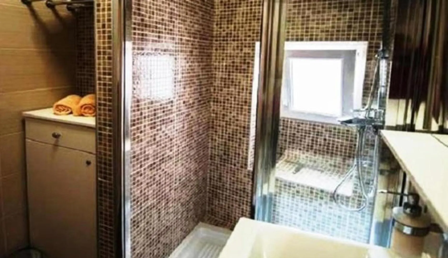 Molo Beach Apartments Ровинь