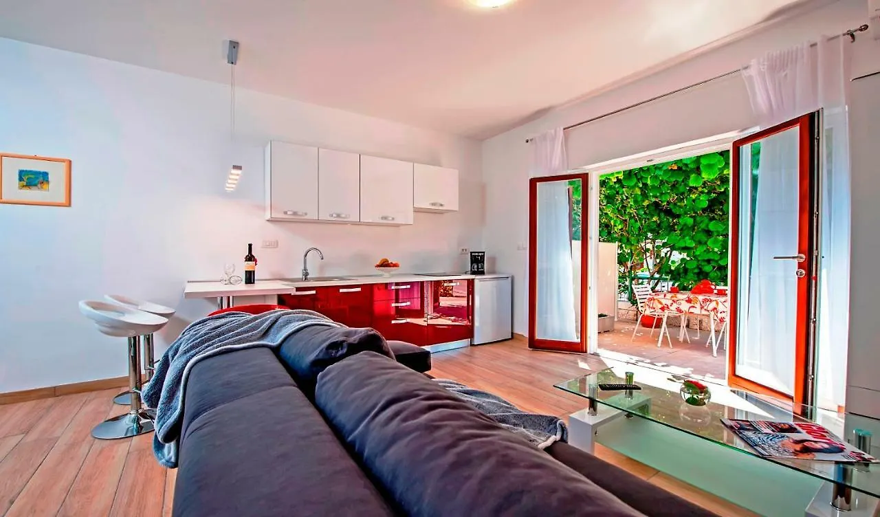 Molo Beach Apartments Ровинь Хорватия