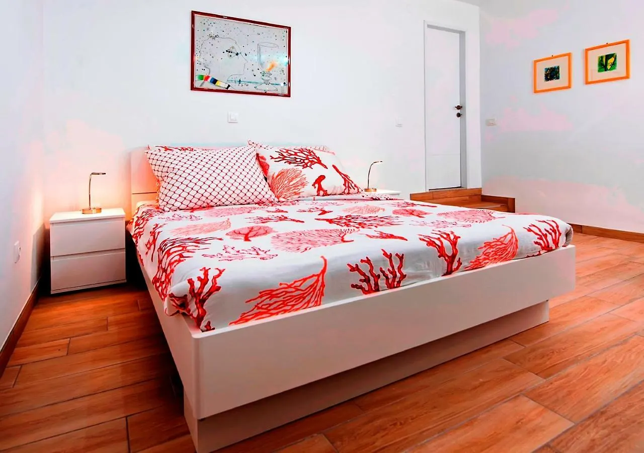 Molo Beach Apartments Ровинь 0*,  Хорватия